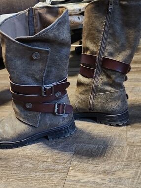 Blowfish Brown Boots